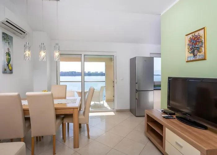 Nada Sea View - Island Of Krk Appartamento Omišalj