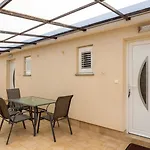 Daire Nada Sea View - Island Of Krk